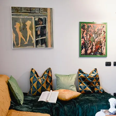 Piazza Castello - Center View